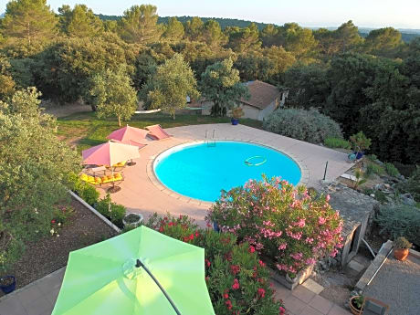 Le Petit Coin de Paradis