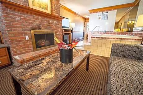 Suite-1 King Bed Non-Smoking Fireplace Whirlpool Refrigerator Full Breakfast