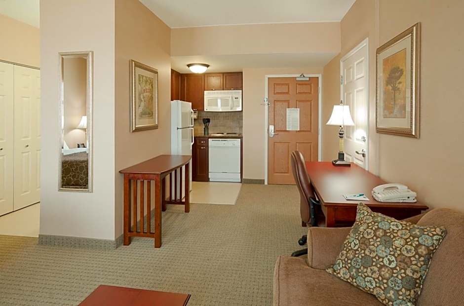 Staybridge Suites Oakville Burlington By IHG