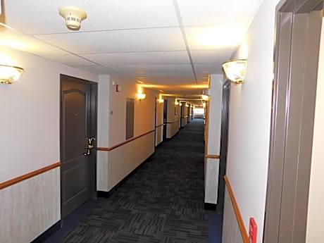 Northwoods Best Inn - Chetek