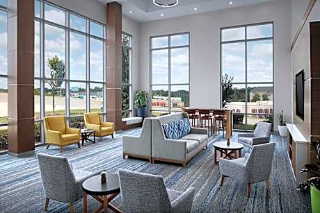 Holiday Inn Express & Suites Birmingham North - Fultondale By IHG