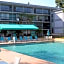 Opal Hotel & Suites