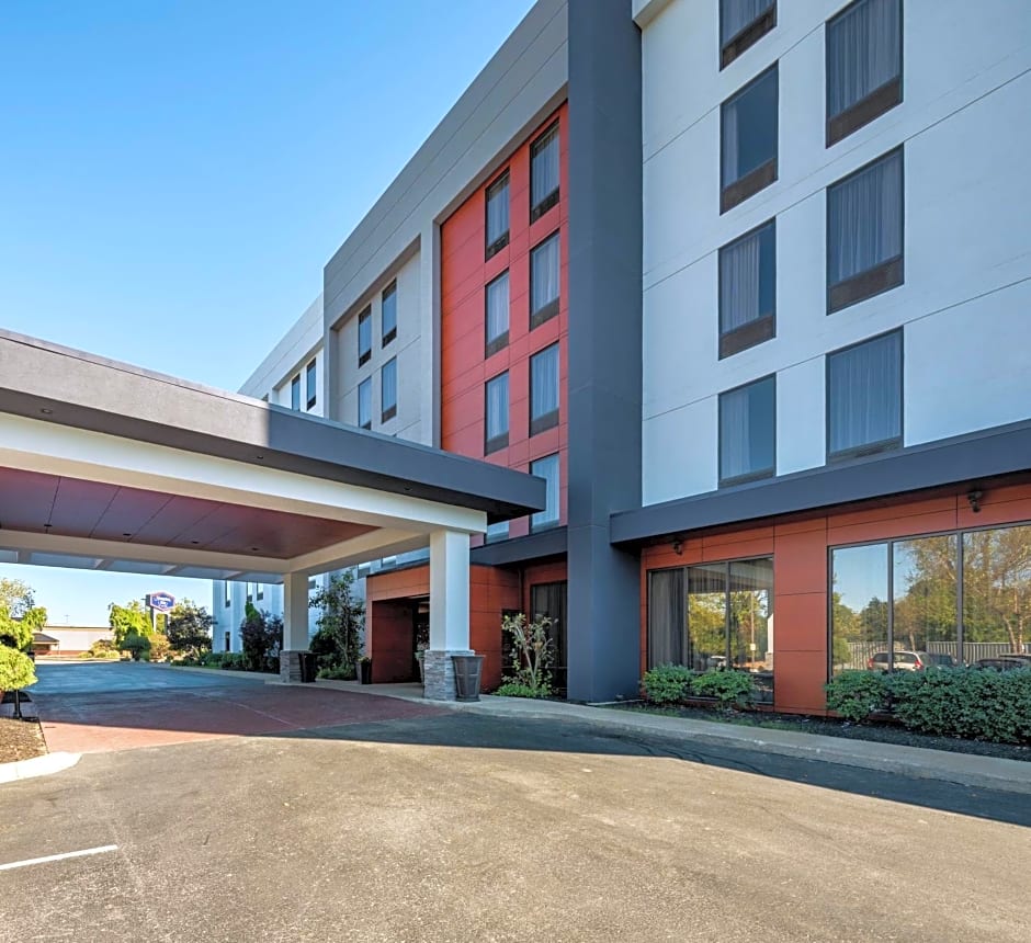 Hampton Inn By Hilton Louisville-Northeast KY