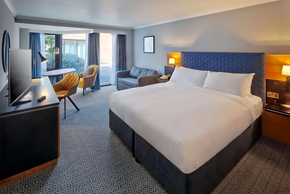 DoubleTree by Hilton Manchester Airport