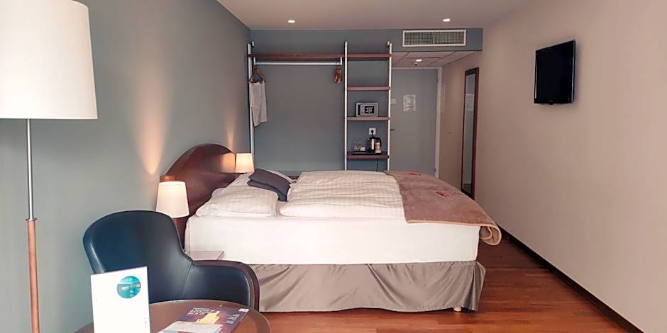 Hôtel Rallye & Entrées aux Bains de la Gruyère