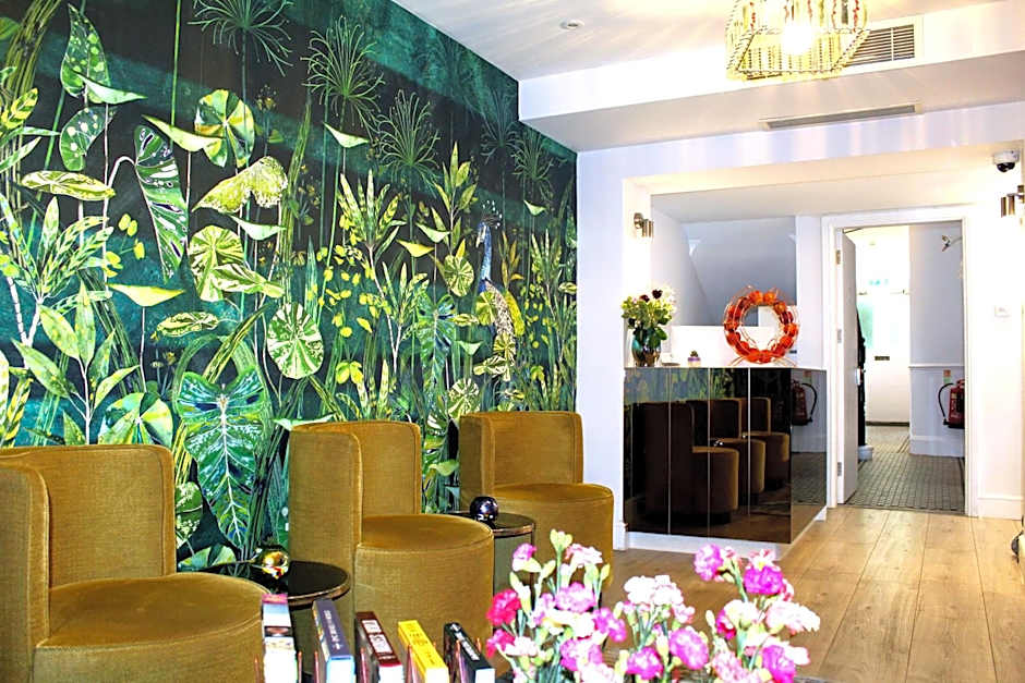 1 Craven Hill Gardens