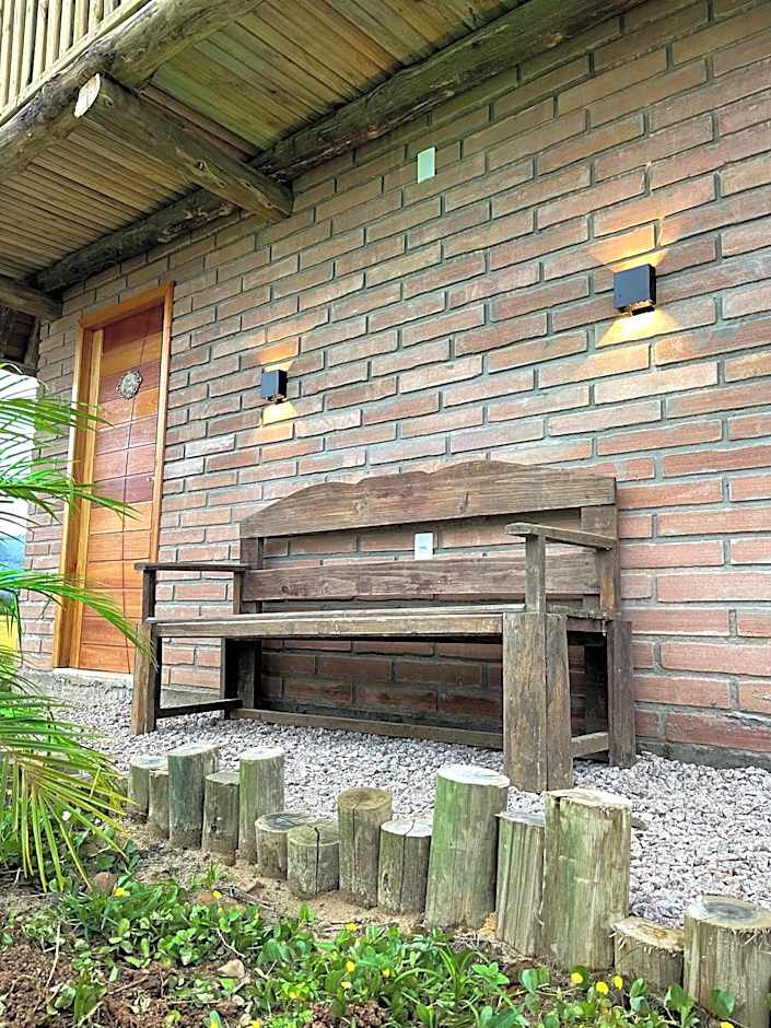 HOSPEDAGEM LA NO SITIO