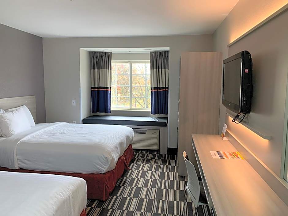 Microtel Inn & Suites by Wyndham Charlotte Airport