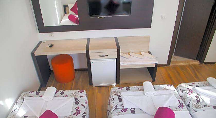 HOTEL HERMES