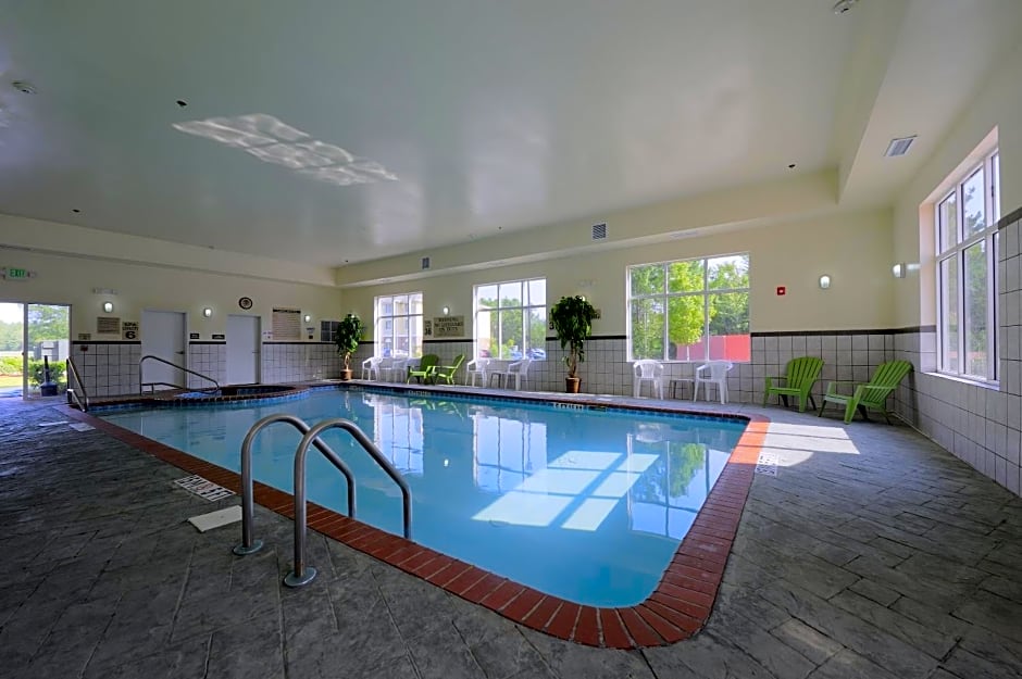 Country Inn & Suites by Radisson, Savannah Airport, GA