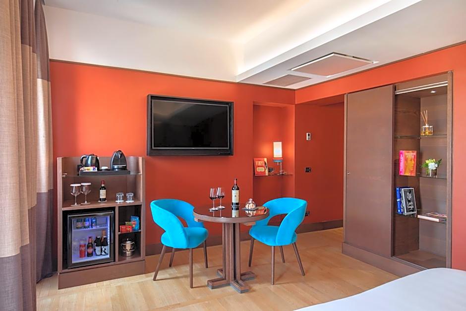 The Independent Hotel