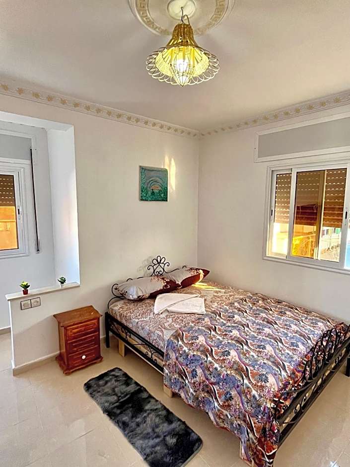 Moderno apartamento en el centro , a 3 min del mar V