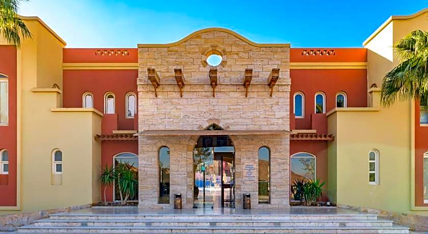 Marina Plaza Tala Bay