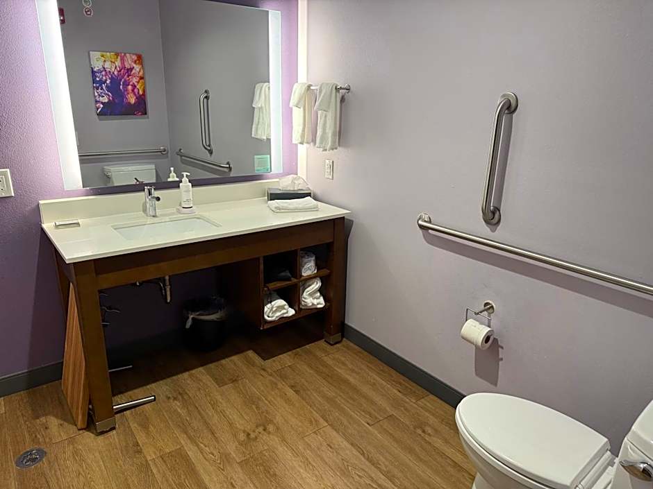 La Quinta by Wyndham Altoona Des Moines