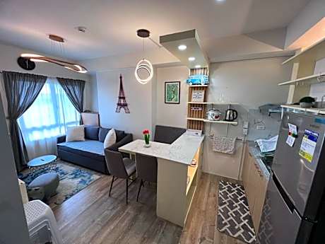 Mavita's City HideAway ONE  BEDROOM CONDO