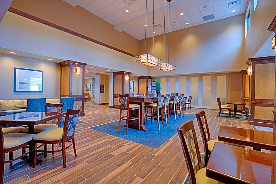 Hampton Inn By Hilton & Suites Cazenovia, NY