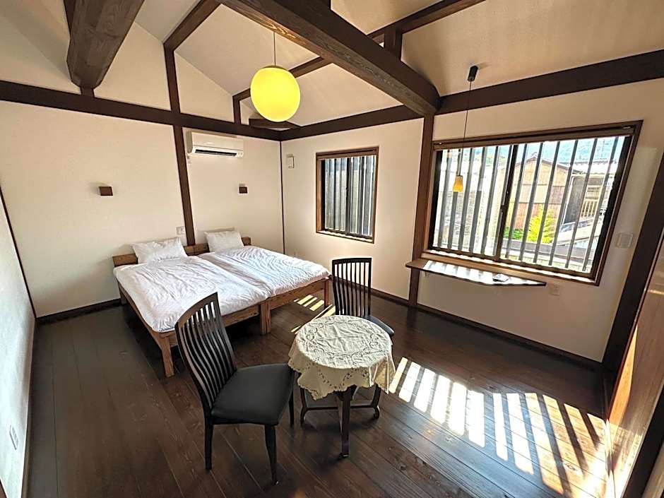 Inase Otsu Machiya Bed and Breakfast