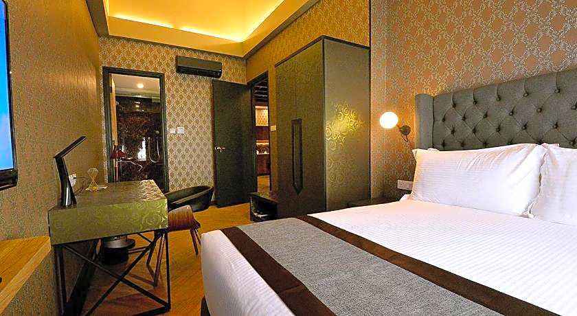 1969 Business Suites