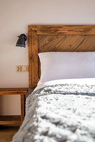 Suite with Mountain View