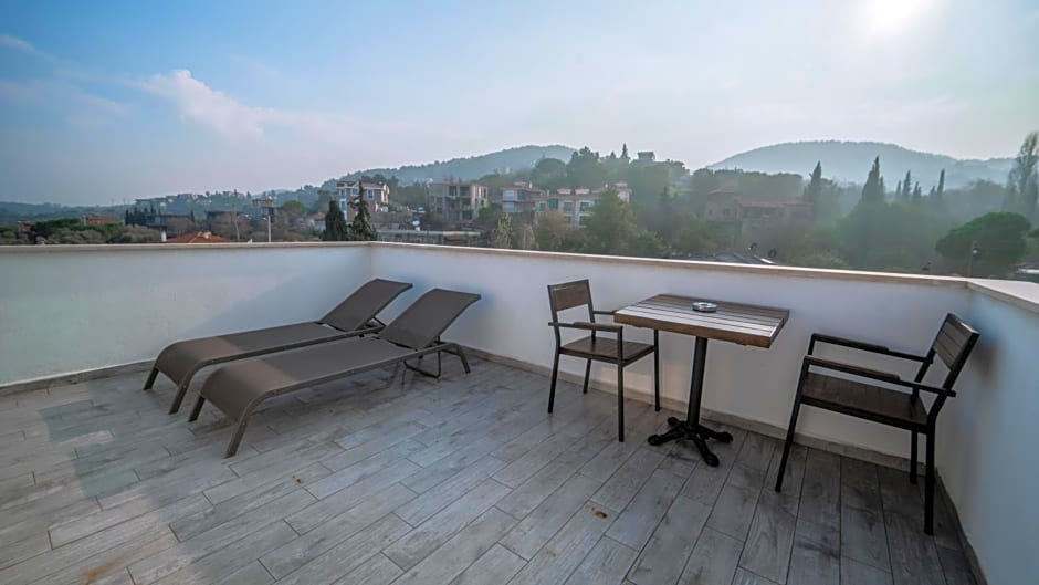 Urla 1867 Hotel