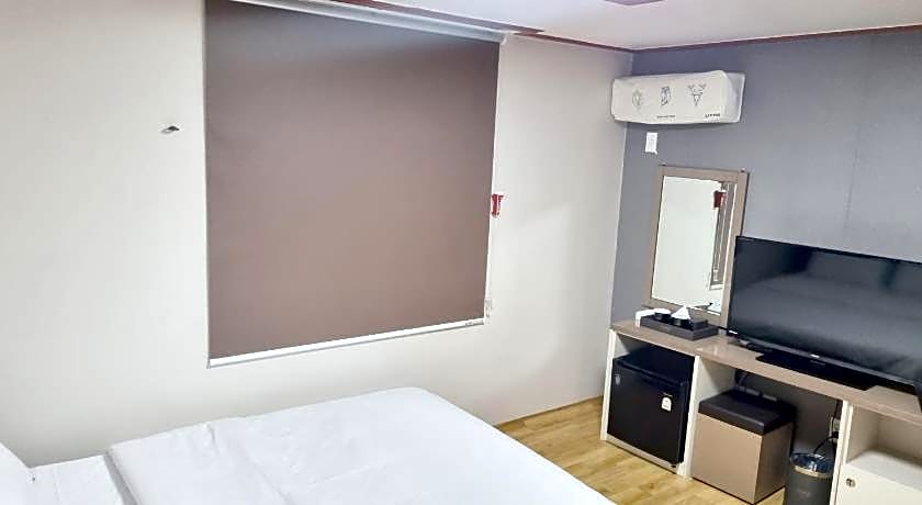 Charlie Hotel