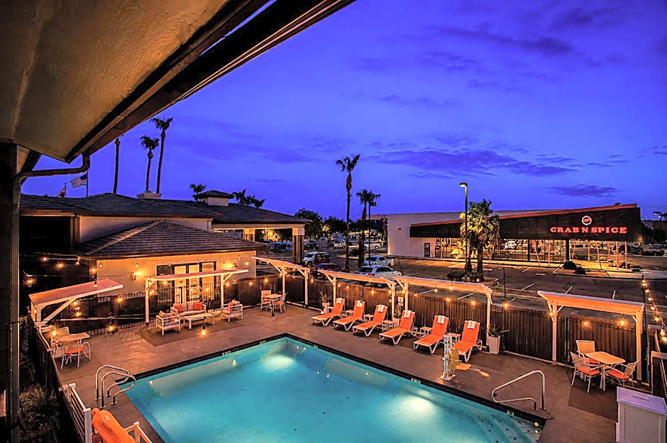 The Hotel Serene Glendale Peoria, Surestay Collection by BW