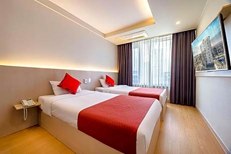 Special Offer - Deluxe Twin Room with Free Breakfast for 2