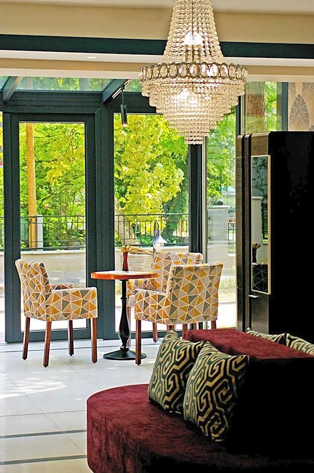 Boutique Hotel Divina