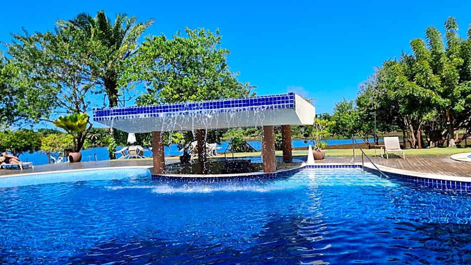 Apartamento espetacular na MELHOR praia da Bahia, GUARAJUBA é uma das únicas praias com selo azul do Brasil -Luxo, lazer, diversão e tranquilidade! Projetado para que você tenha a melhor experiência em hospedagem - Condominio tipo resort, o mais procurado