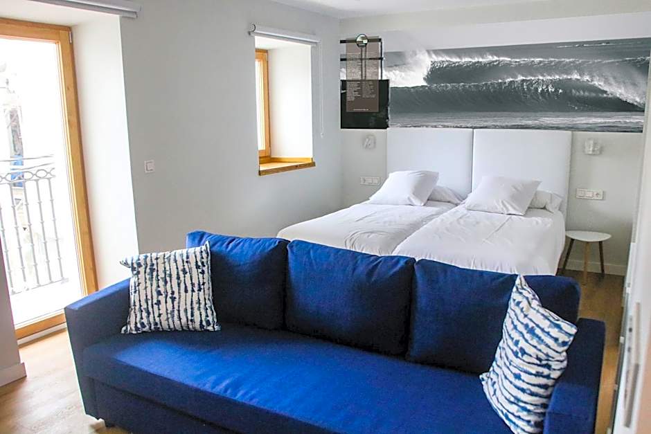 Apartamentos Mundaka Surf Camp