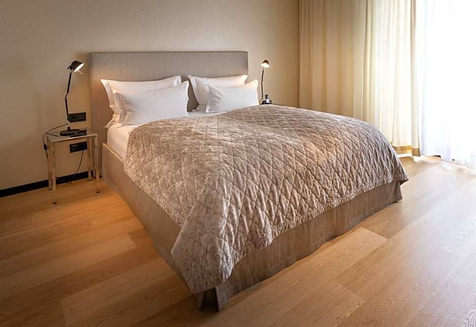 La Mansion Vi Vadi Hotel