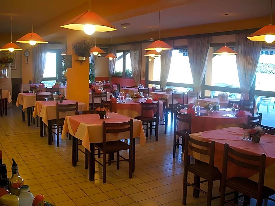 Brit Hotel Essentiel Moulins Avermes