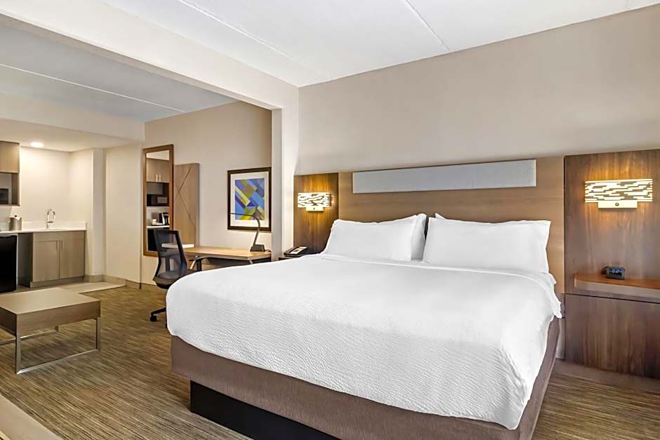 Holiday Inn Express & Suites Jacksonville South East - Medical Center Area By IHG
