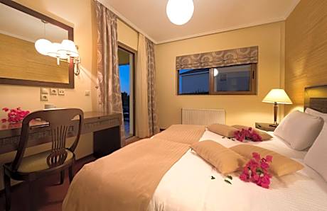 Premium Three-Bedroom Villa with Heated Private Pool & Sea View