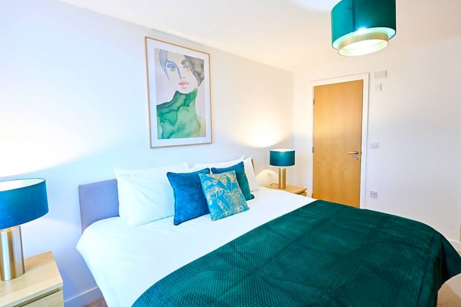 ShortstayMK Vizion apartments, with free superfast wi-fi, parking