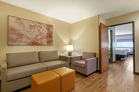 Queen Suite with Two Queen Beds