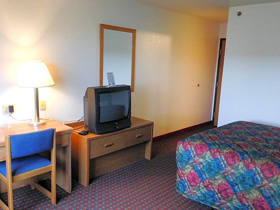 Motel 6-Sedalia, MO