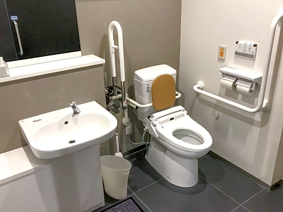 HOTEL LiVEMAX TAKAMATSU-EKIMAE