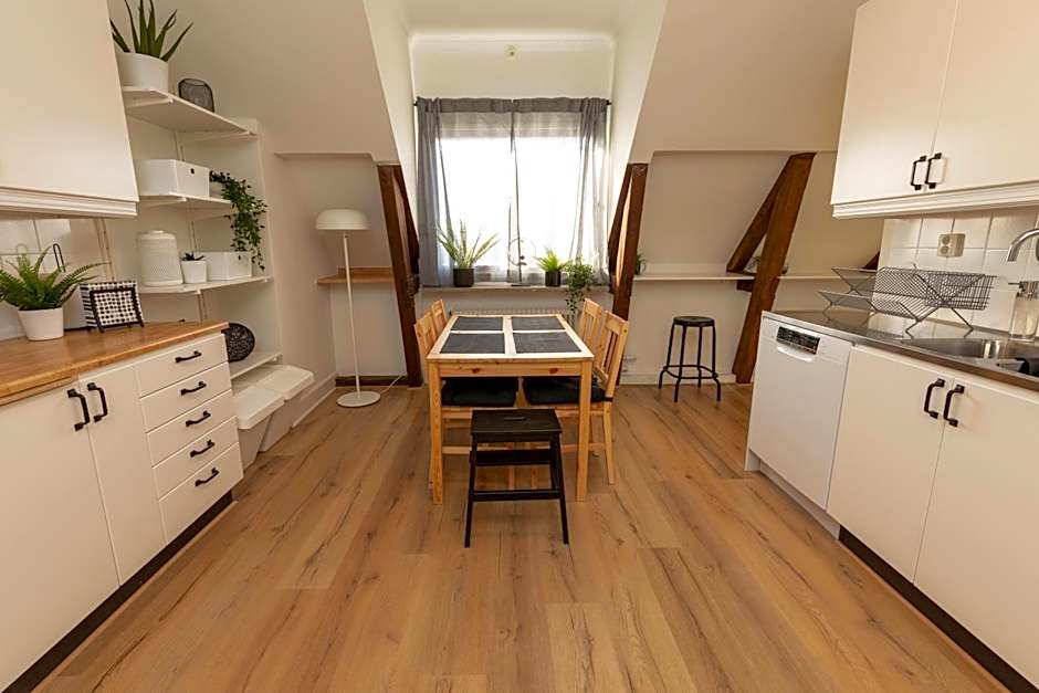 Alyhr Apartments