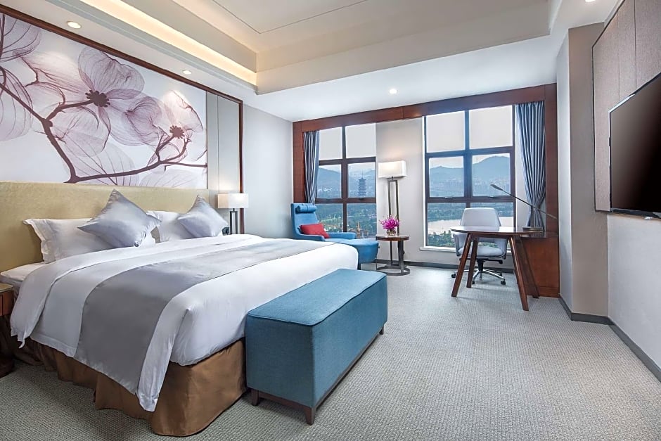 Ramada Plaza by Wyndham Yueyang Linxiang