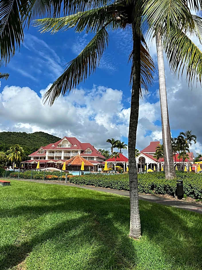 BEAU STUDIO RENOVE AU SEIN D'UN MAGNIFIQUE COMPLEXE HOTELIER