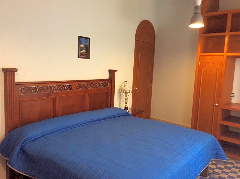 Hotel Rocinante