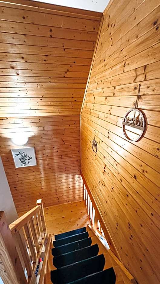 Drevenička Amálka