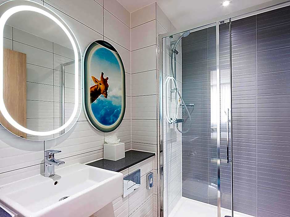 ibis Styles London Heathrow Airport