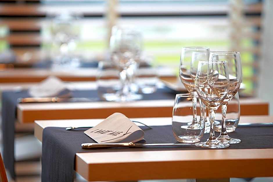 The Originals City, L'Haut' Aile, Coquelles-Calais Tunnel s/Manche L'HAUTAILE