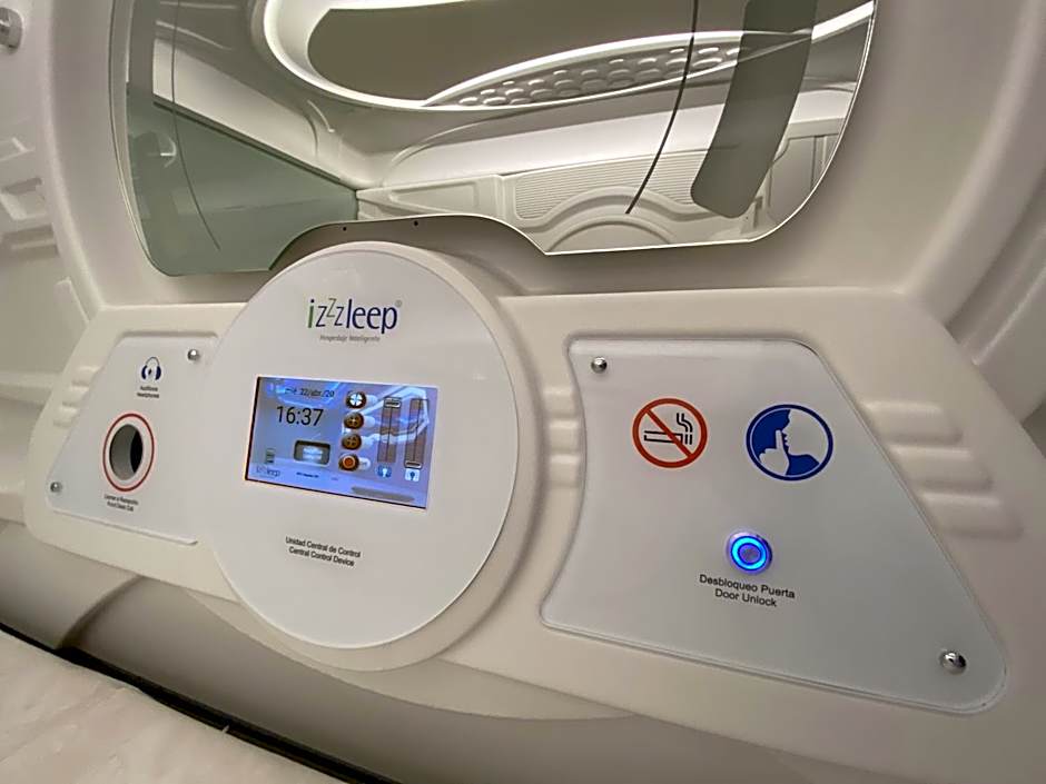 izZzleep WTC Mexico (world trade center Mexico)