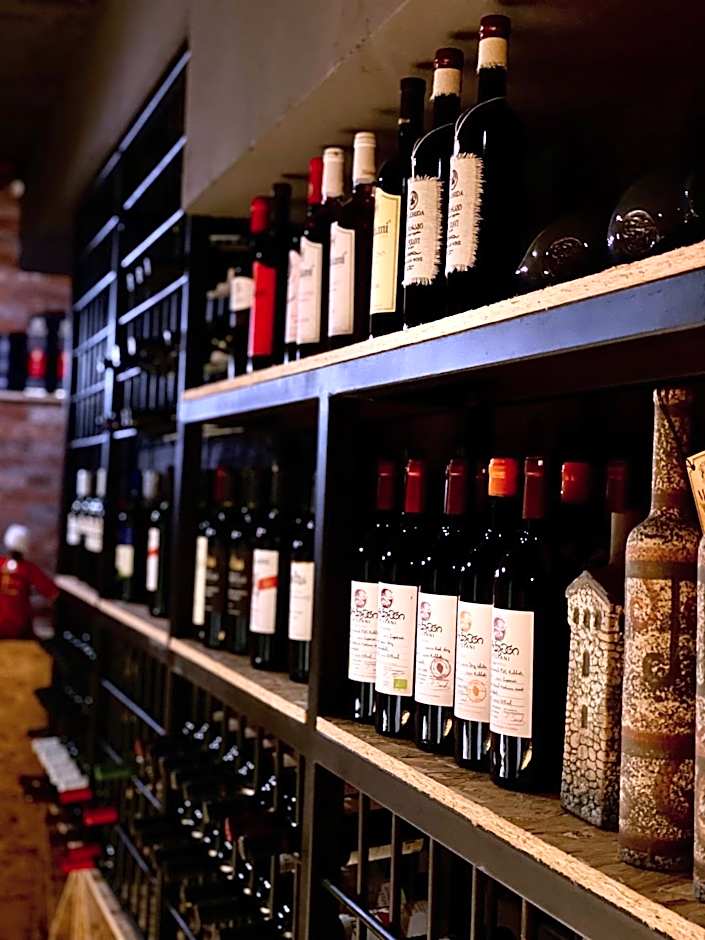 Vera Hills Boutique Hotel