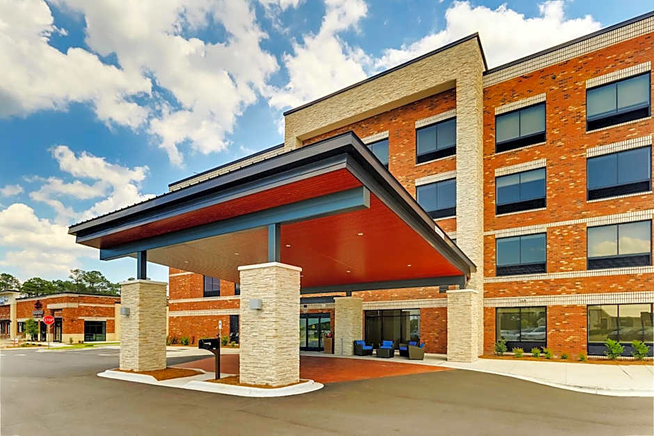 Holiday Inn Express Wilmington - Porters Neck By IHG