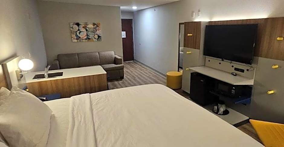 Microtel Inn & Suites by Wyndham Tulsa  Catoosa/Route 66