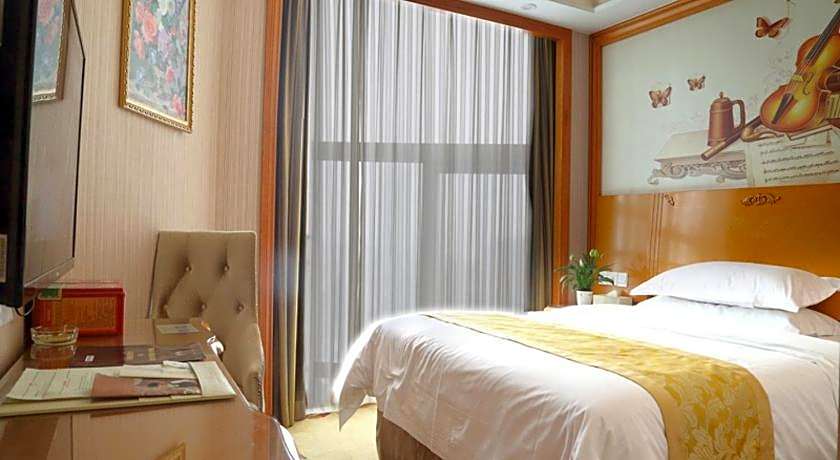 Vienna International Hotel Changsha Yuelushan West Bus Metro Station